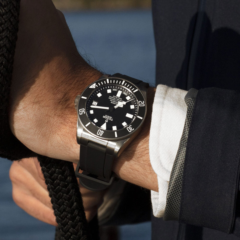 tudor pelagos 42mm black dial automatic titanium on black rubber strap watch lifestyle image