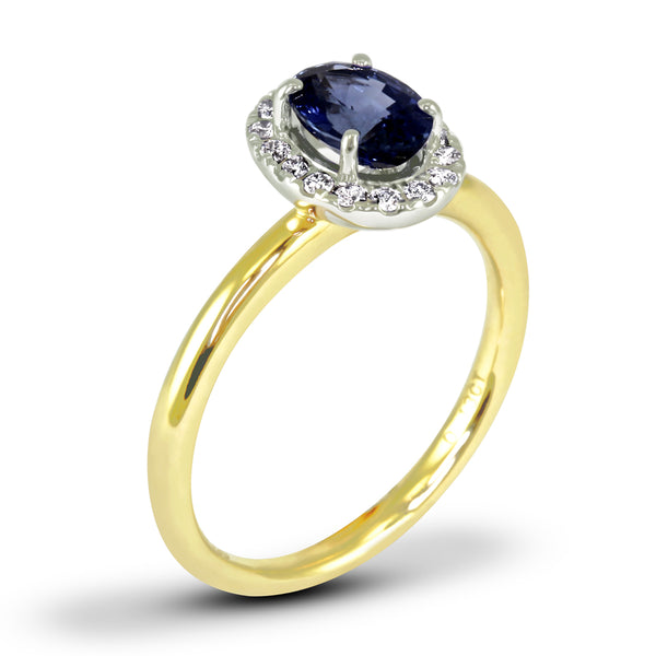 18ct Yellow Gold Oval Sapphire and Diamond Ring Side Closeup