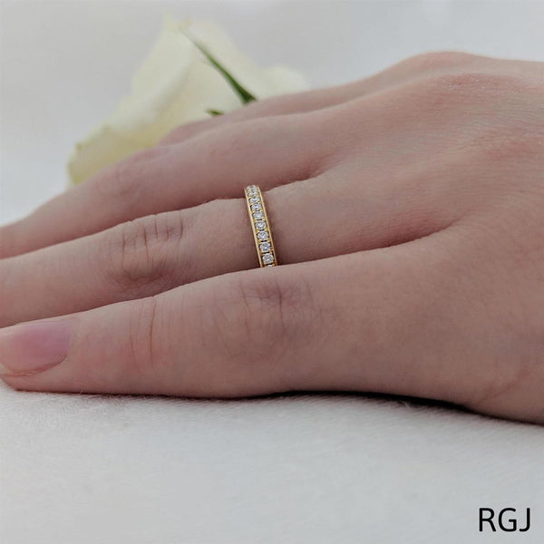 The Memoire Classic 18ct Yellow Gold Round Brilliant Cut Diamond Half Eternity Ring