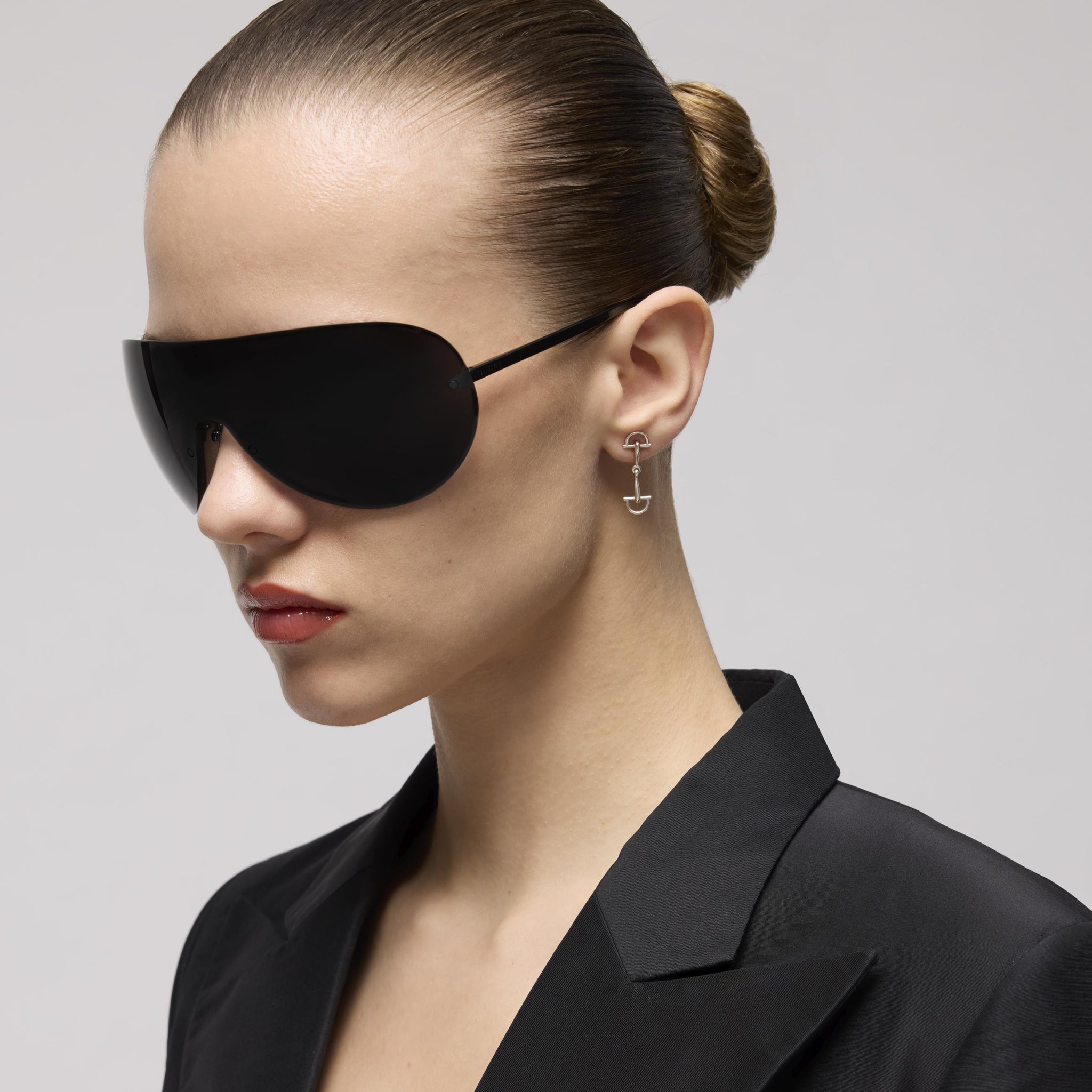 Gucci Staffa Silver Drop Earrings YBD87589900100U