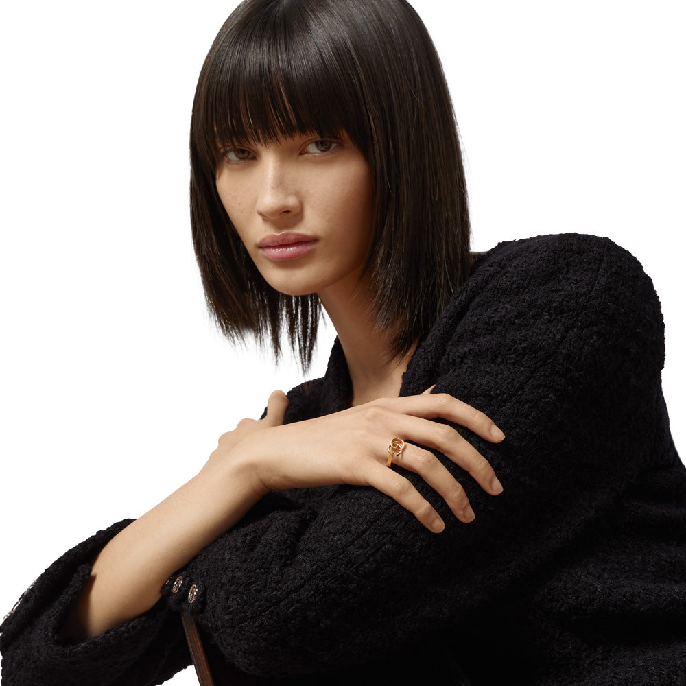 Gucci GG Running 18ct Yellow Gold Ring YBC525690001