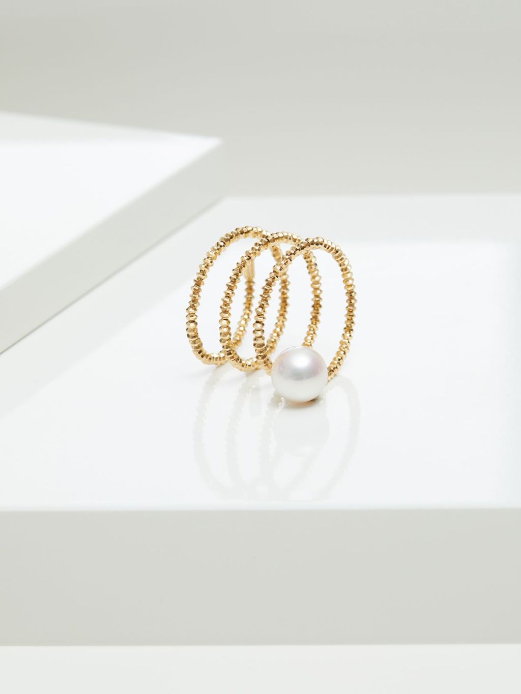 Yana Nesper Charmant 18ct Yellow Gold Akoya Pearl Wrap Ring CH2