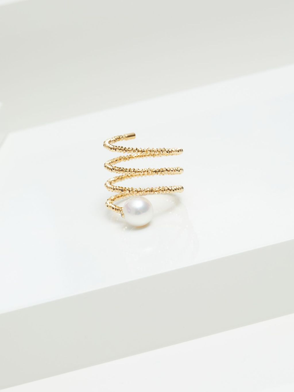 Yana Nesper Charmant 18ct Yellow Gold Akoya Pearl Wrap Ring CH2