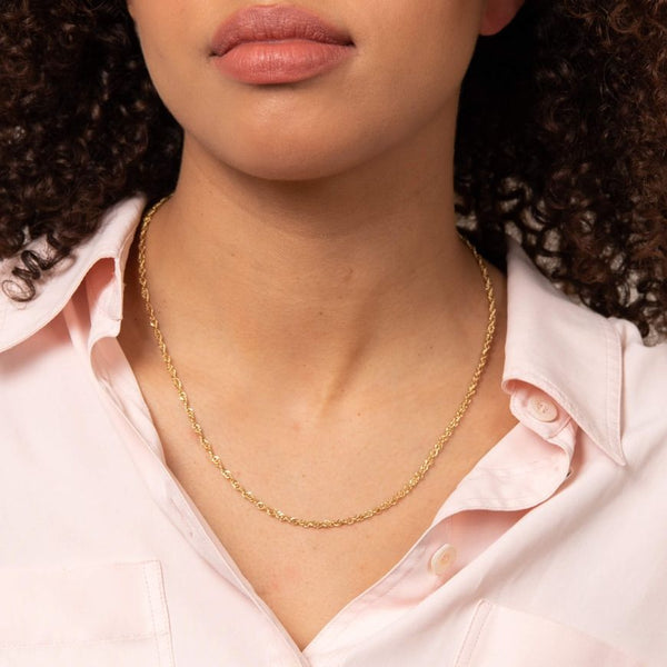 9ct yellow gold singapore necklace model shot