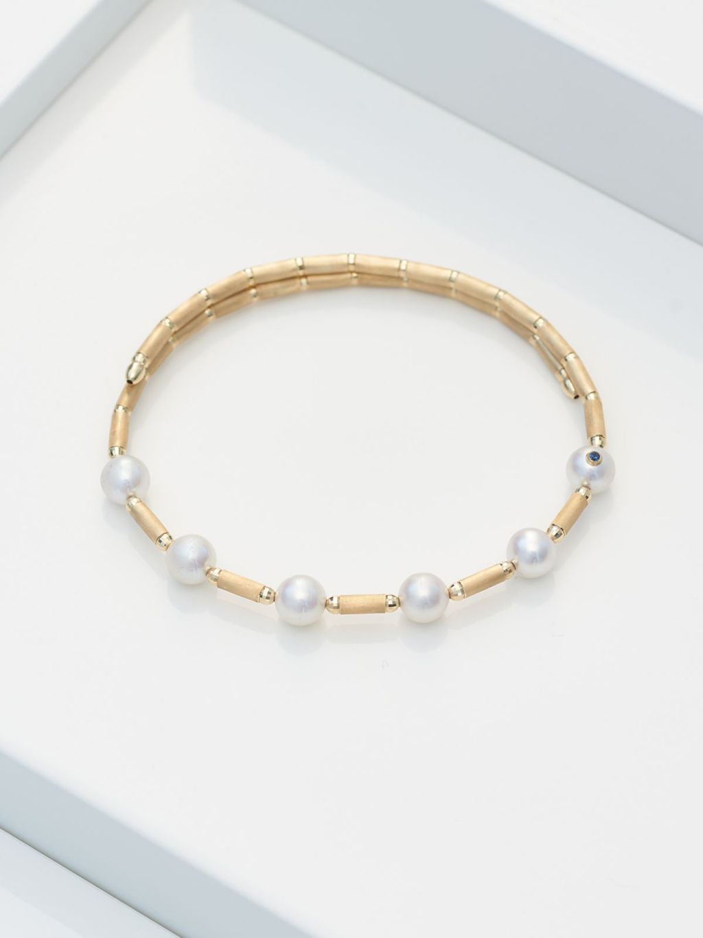 Yana Nesper Silk Magent 18ct Yellow Gold Akoya Pearl Bracelet SM17