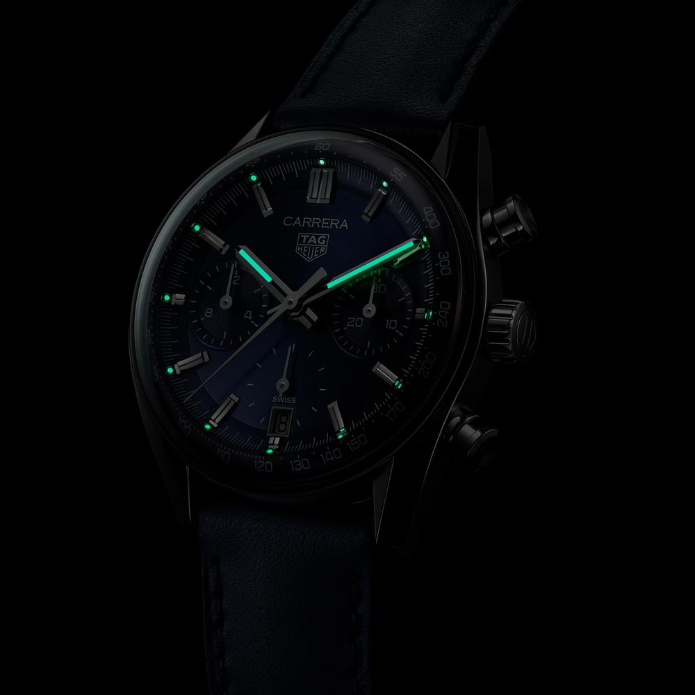 tag heuer carrera calibre th20-00 chronograph blue dial 39mm automatic gents watch in the dark shot