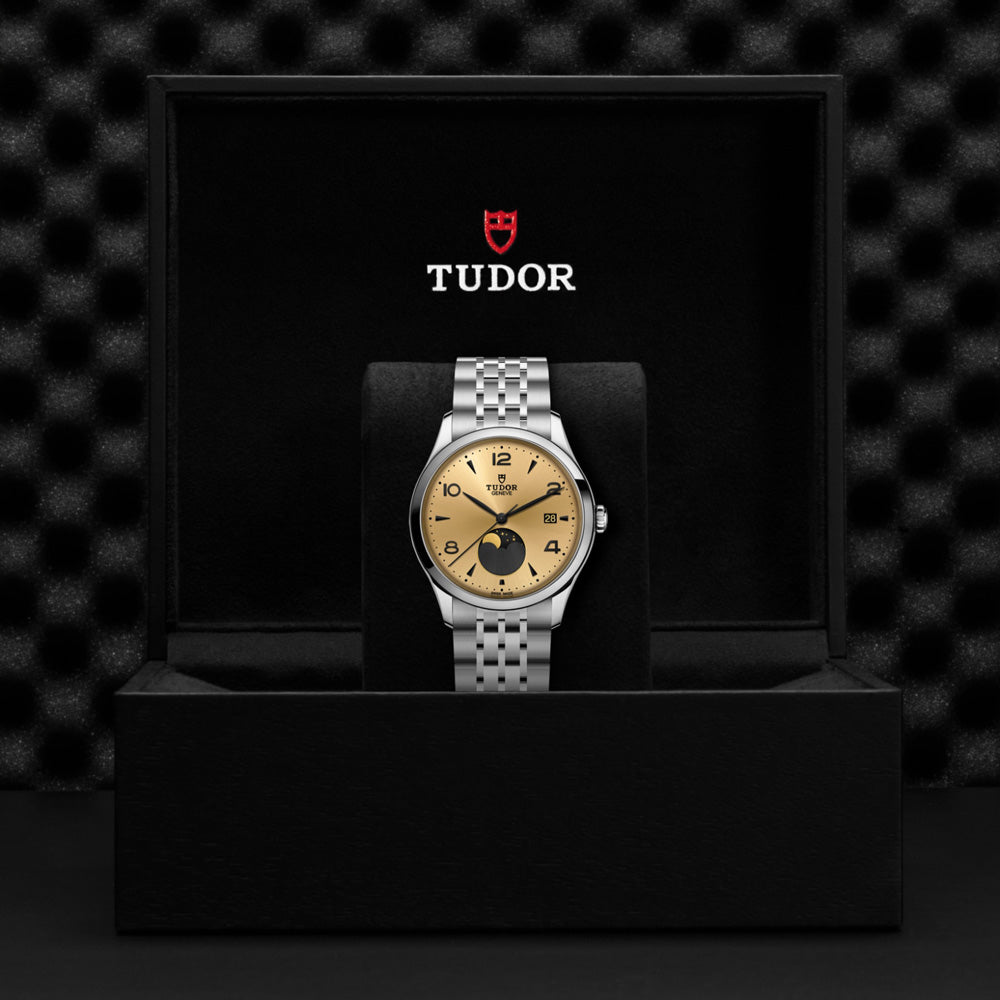 TUDOR 1926 Luna 39mm Champagne Dial Watch M91560-0001