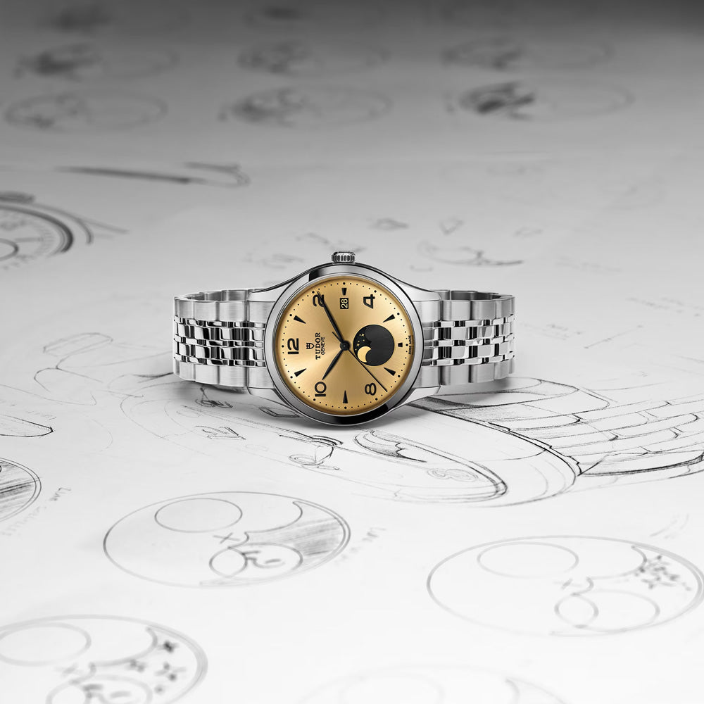 TUDOR 1926 Luna 39mm Champagne Dial Watch M91560-0001