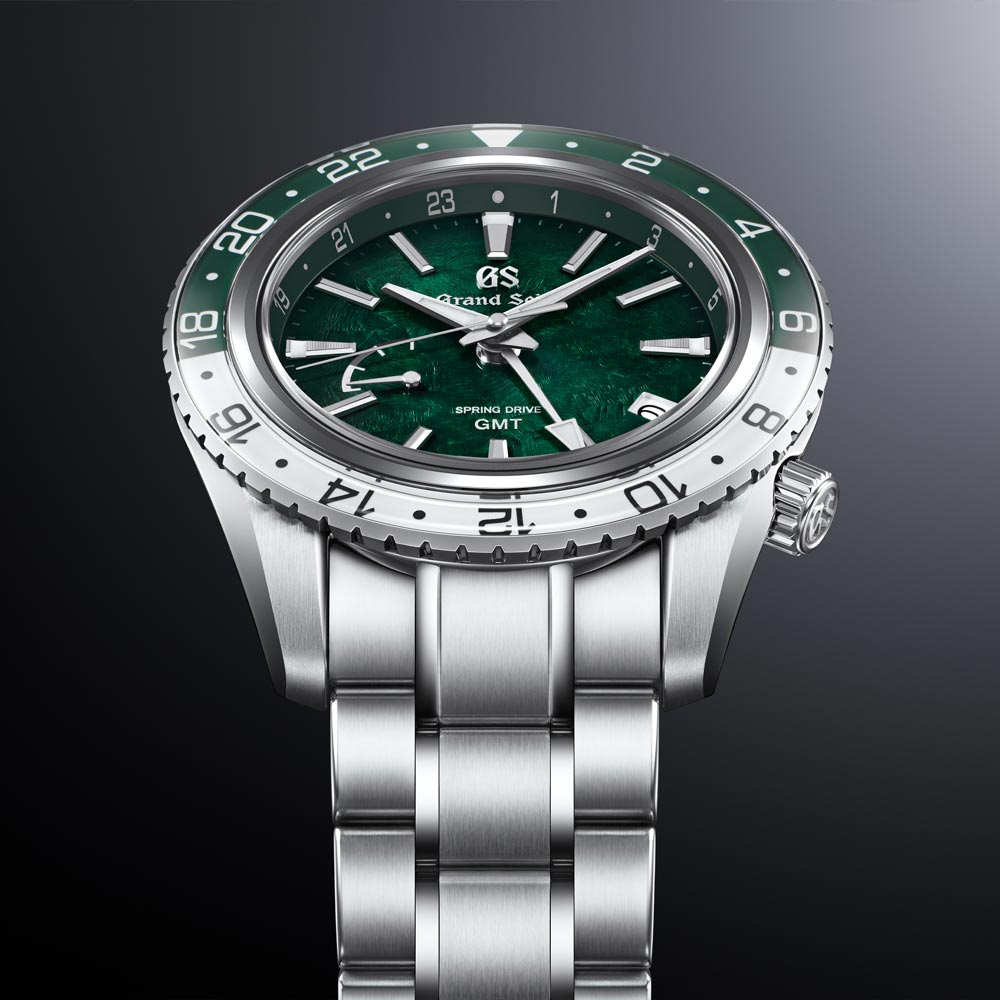 grand seiko sports collection hotaka mountains spring drive gmt 44mm green dial gents watch lug view
