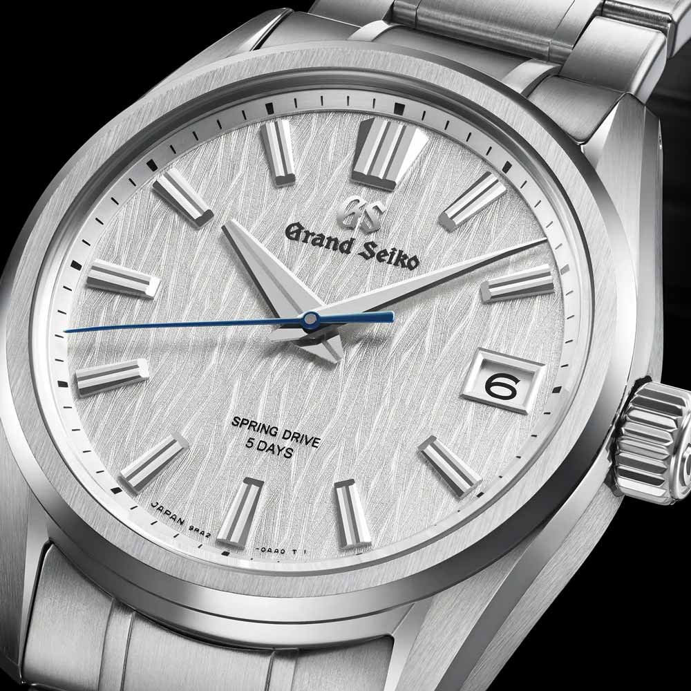 grand seiko evolution 9 spring drive white birch 40mm white dial gents watch dial close up