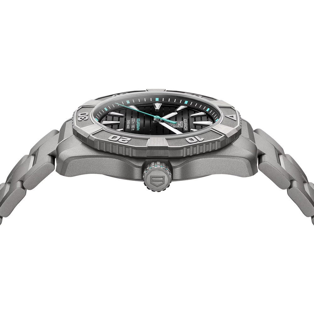 TAG Heuer Aquaracer Professional 200 Solargraph Black Dial 40mm Titanium Quartz Gents Watch WBP1184.BF0008