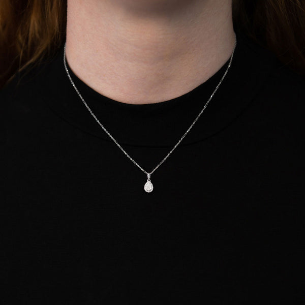 18ct White Gold 0.13ct Round Brilliant Cut Diamond Pear Shape Cluster Necklace