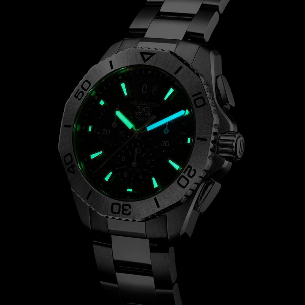 tag heuer aquaracer professional 200 date 40mm black dial chronograph quartz gents watch in the dark shot