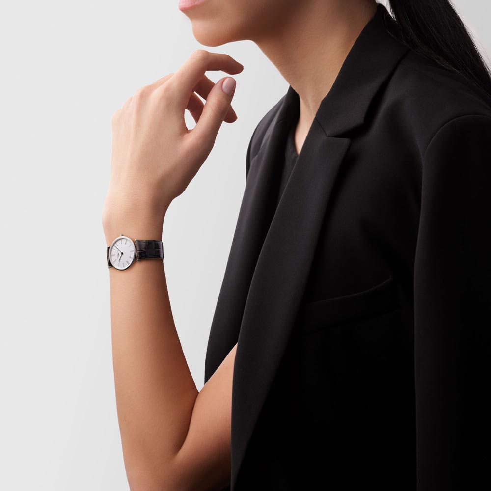 longines la grande classique 29mm white dial ladies quartz watch model shot